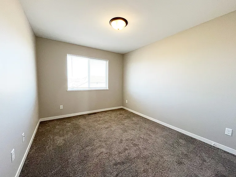 211 Timberwolf Dr — Photo 14