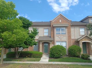 1930 Beaumont Pl, Northbrook, IL 60062