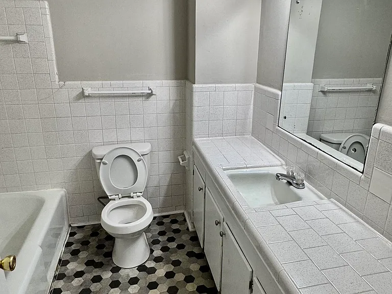 1307 Willow St #B — Photo 12