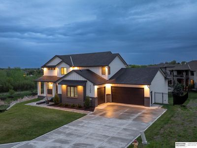 21209 Walnut Cir, Elkhorn, NE, 68022