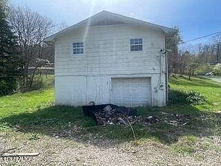 3rd image of 112 Green Acres Rd