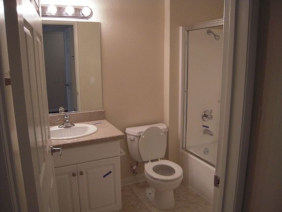 2nd image of 21550 Burbank Blvd APT 307