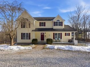 1818 New England Ridge Rd, Washington, WV 26181