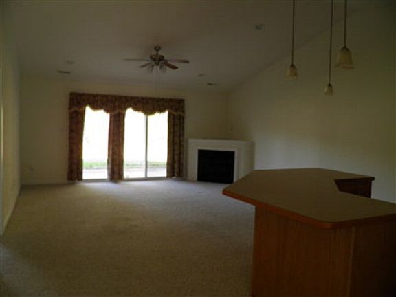 2nd image of 135 Waterview Dr S Unit 106