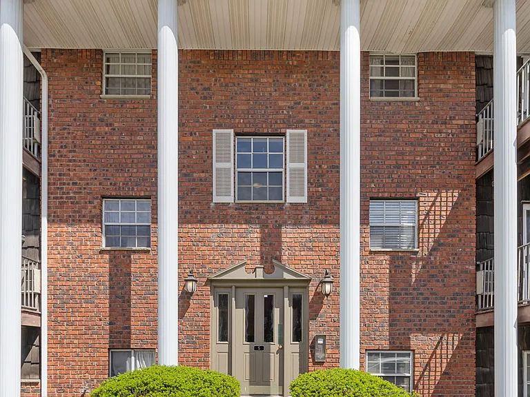 15 Scott Ct #B1 — Photo 16