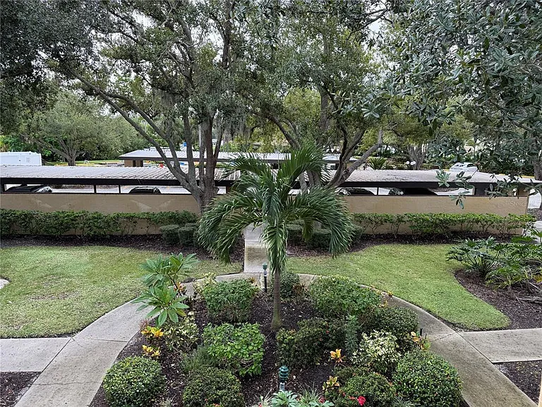 5770 Ashton Lake Dr #8 — Photo 4