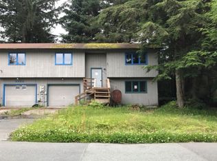 8524 Forest Ln, Juneau, AK 99801