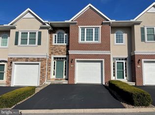 218 Wiltree Ct, State College, PA 16801