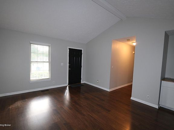 5th image of 7833 Texlyn Ct