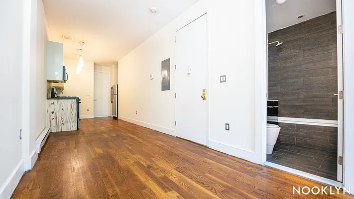 Rented by Nooklyn NYC LLC | media 16