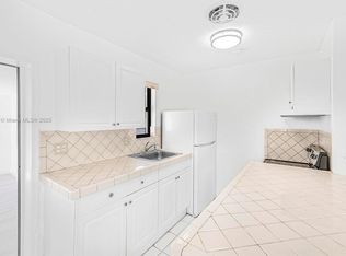 3241 SW 40th Ave, Hollywood, FL 33023