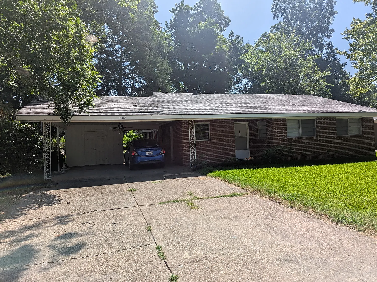3 bed, 1248 sqft, $1,300 — Photo 1