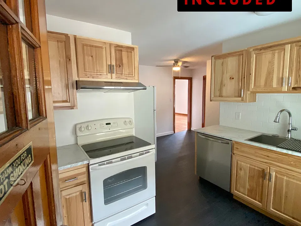221 Mechanic St #2