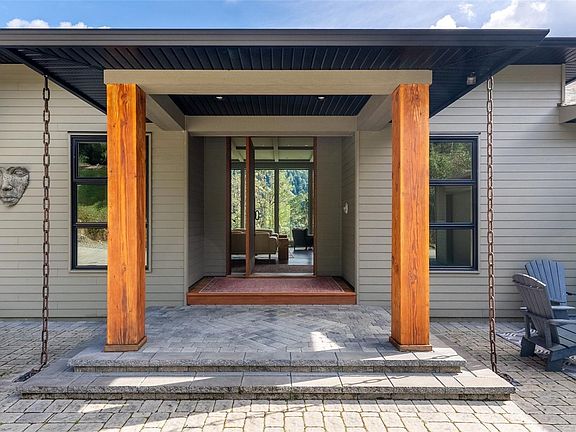 5th image of 1081 Aspen Rd