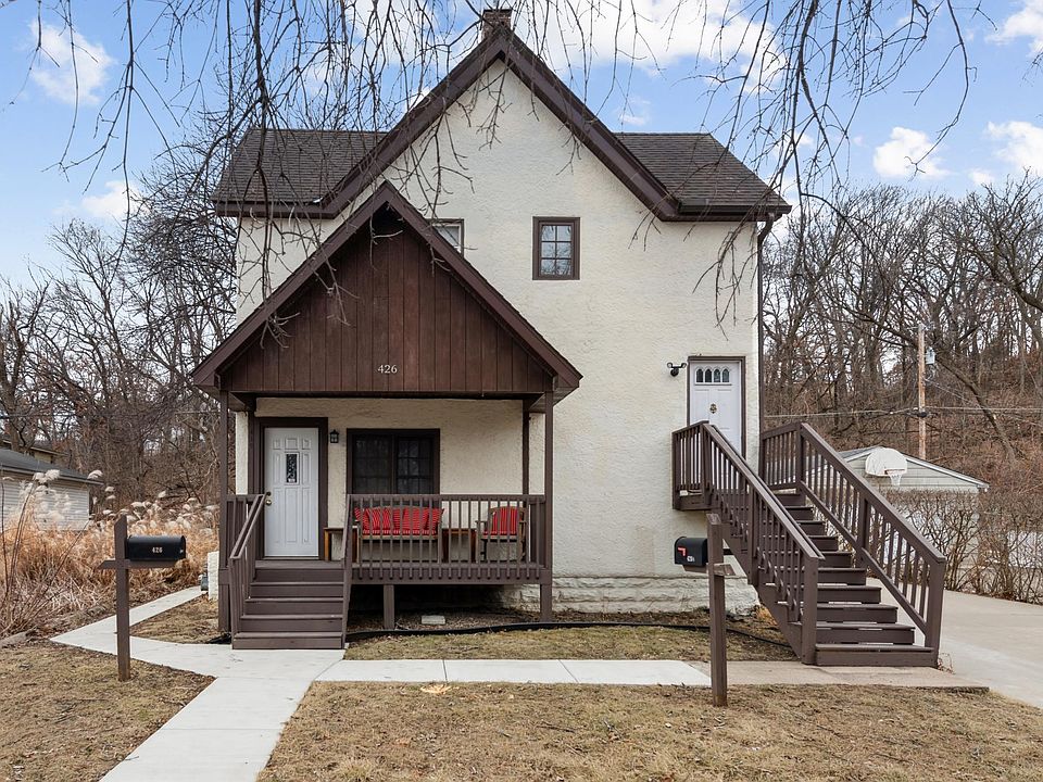 1st image of 426 Belvidere St E