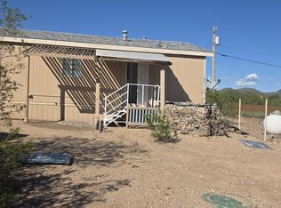 2209 E Carriage Dr, Phoenix, AZ 85086