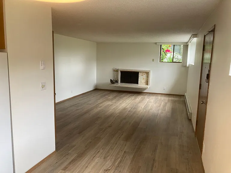 6549 California Ave SW — Photo 20