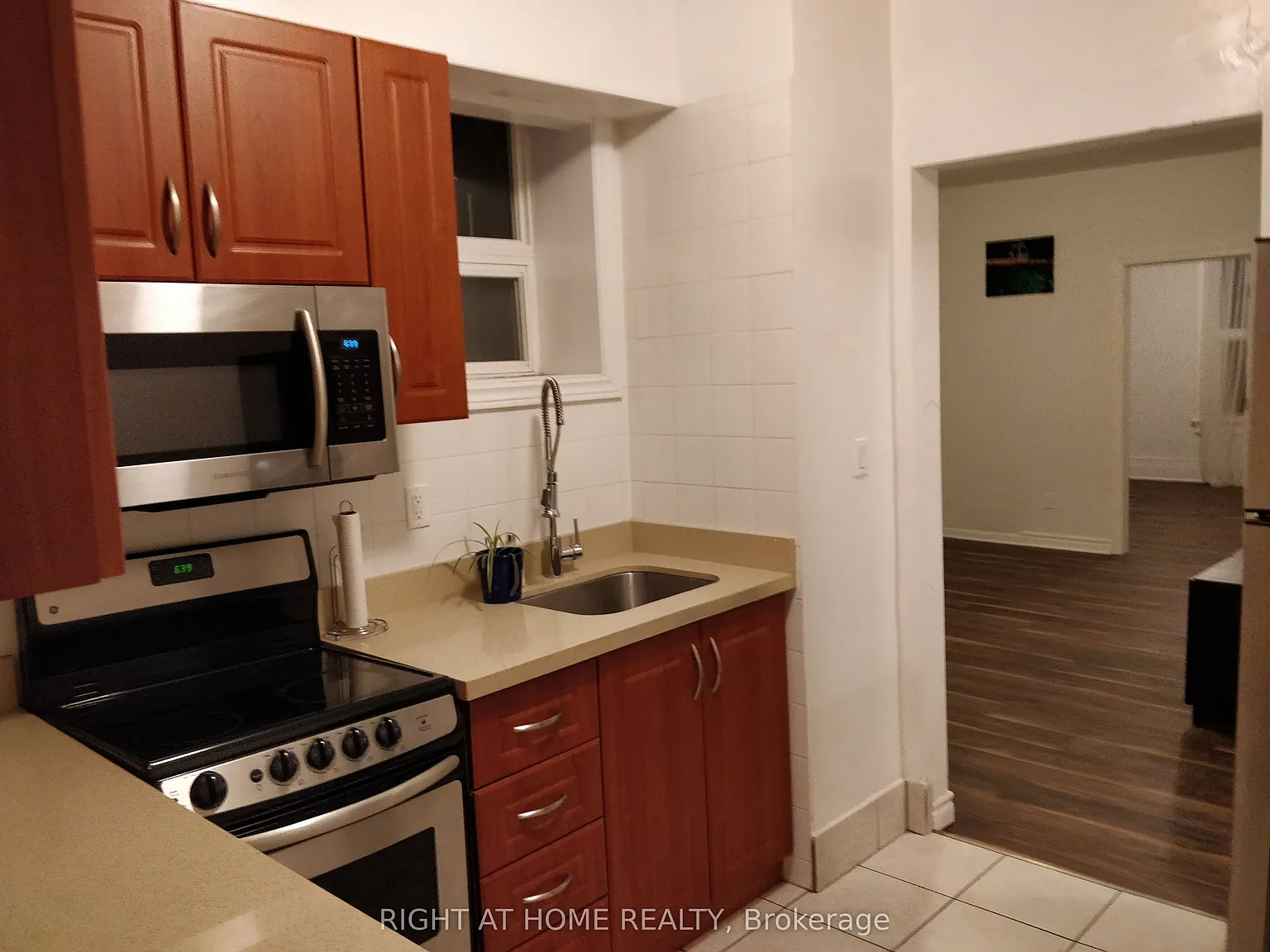 2 bed, $2,700 — Photo 3