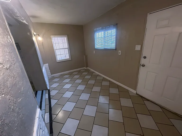 71 N Boone St #1 — Photo 8