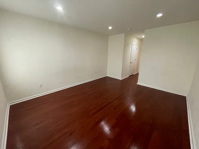 2408 E York St #2 — Photo 23