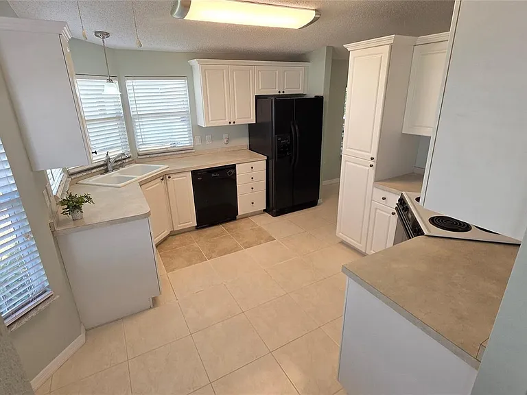 3784 Sapodilla Ct — Photo 4