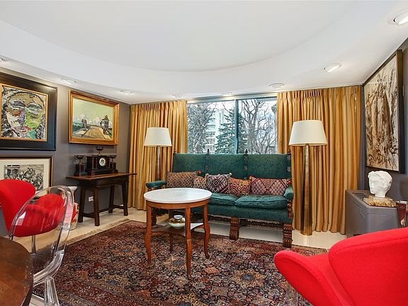 4th image of 888 N Logan St APT 2G