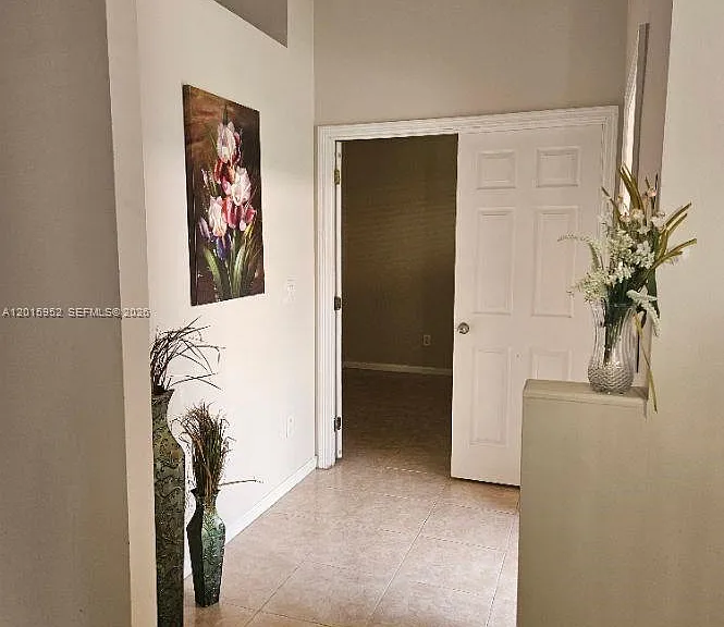 2450 S Coral Trace Cir — Photo 4