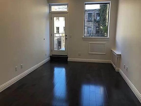 5th image of 139 W 74th St #4B