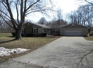 767 Raintree Rd, Warsaw, IN 46582