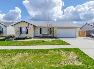 1902 N Saint Helens Dr, Post Falls, ID 83854