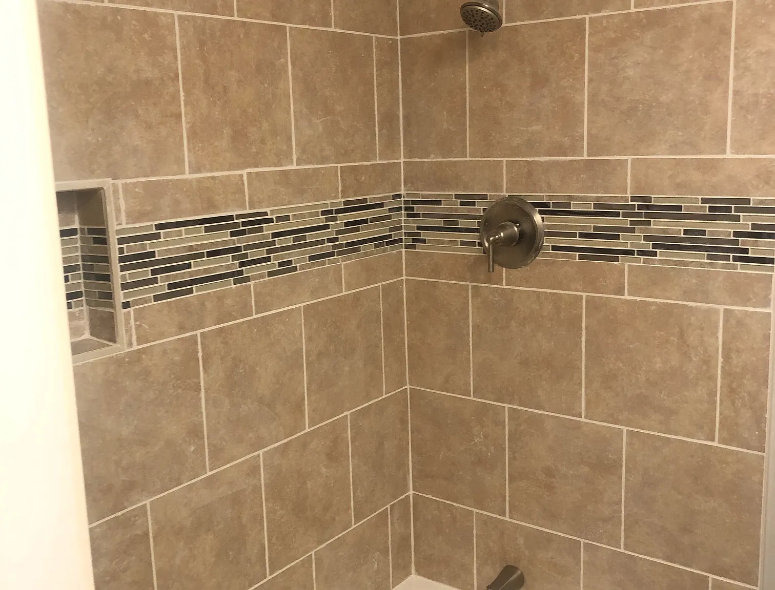 4 bed, 1.5 bath, 2150 sqft, $2,200 — Photo 4