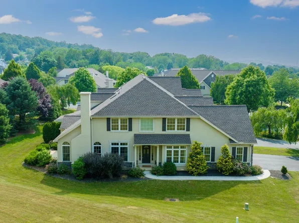 851 Huntington Pl, Lancaster, PA 17601