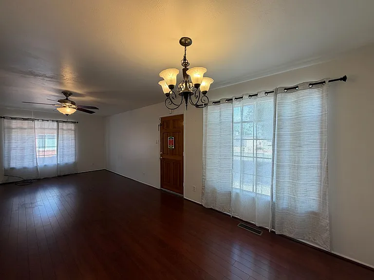 4712 Palo Duro Ave NE — Photo 8