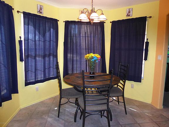 4th image of 2650 W Desert Bluffs Ct