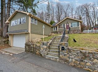 87 Hillside Rd, Sparta, NJ 07871