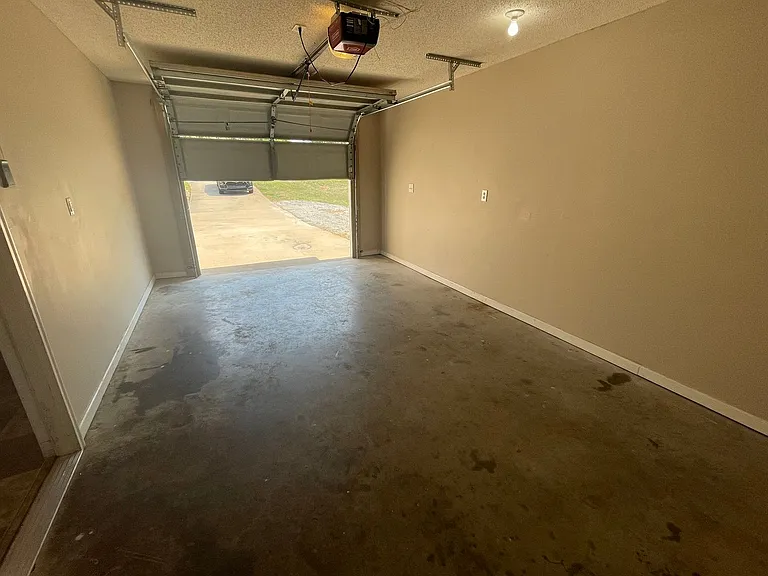1031 McClardy Rd — Photo 10
