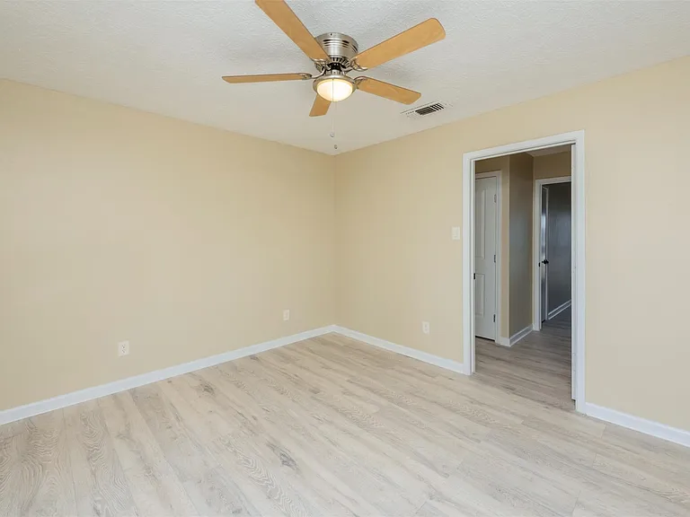 13 Mariner Village Dr — Photo 36