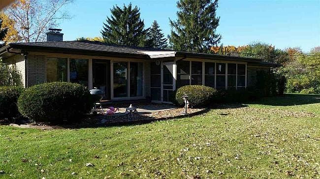 2nd image of 6536 Linden Cir