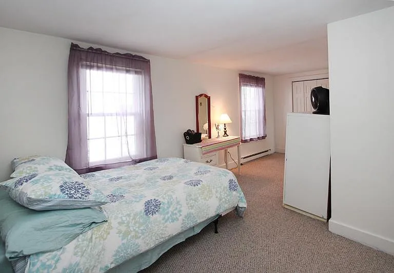 42 Lee Ave — Photo 10