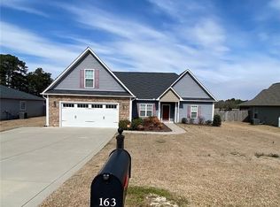 163 Legends Dr, Raeford, NC 28376