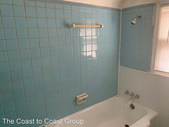 5th image of 15340 Hartwell St #15340