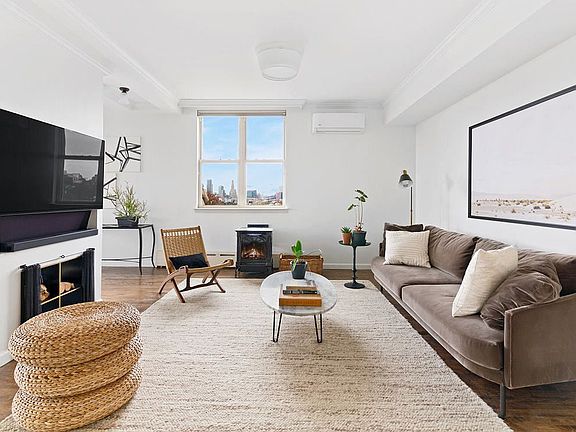 5th image of 231 15th St APT 6B