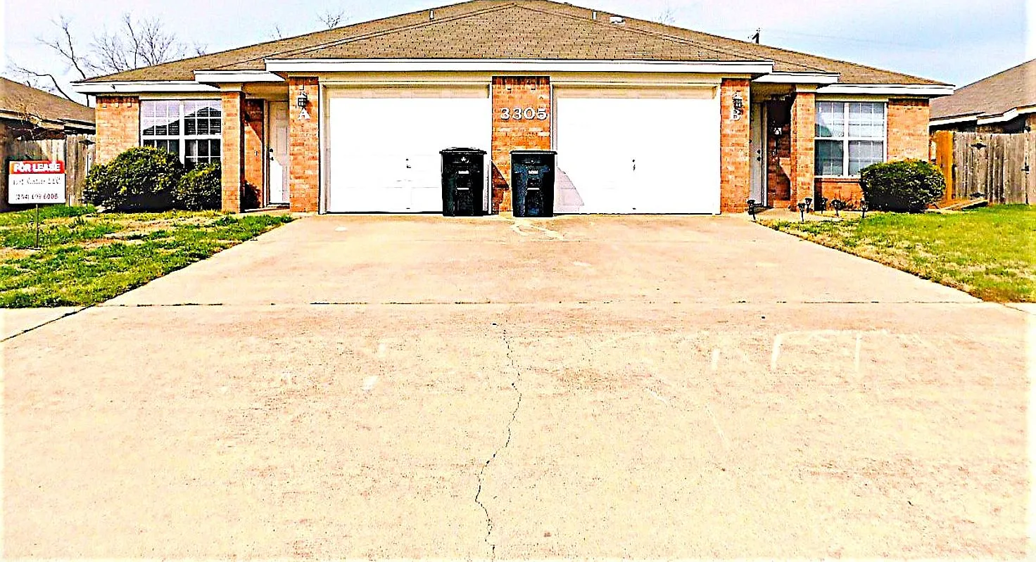 3305 Alicante Ct — Photo 2