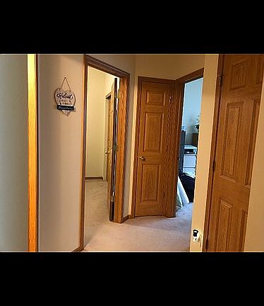 Entry to front bedrooms