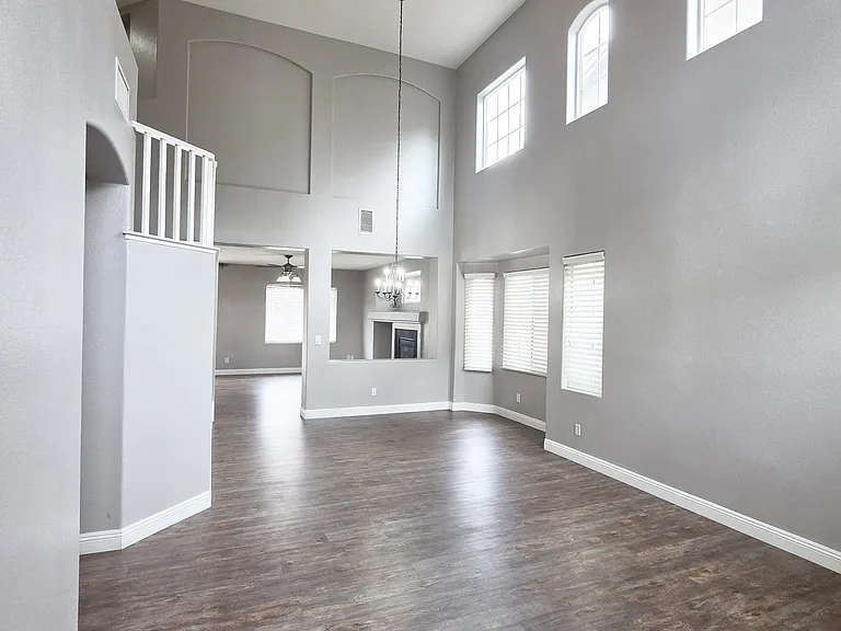 9946 Burton Lake Ct — Photo 9
