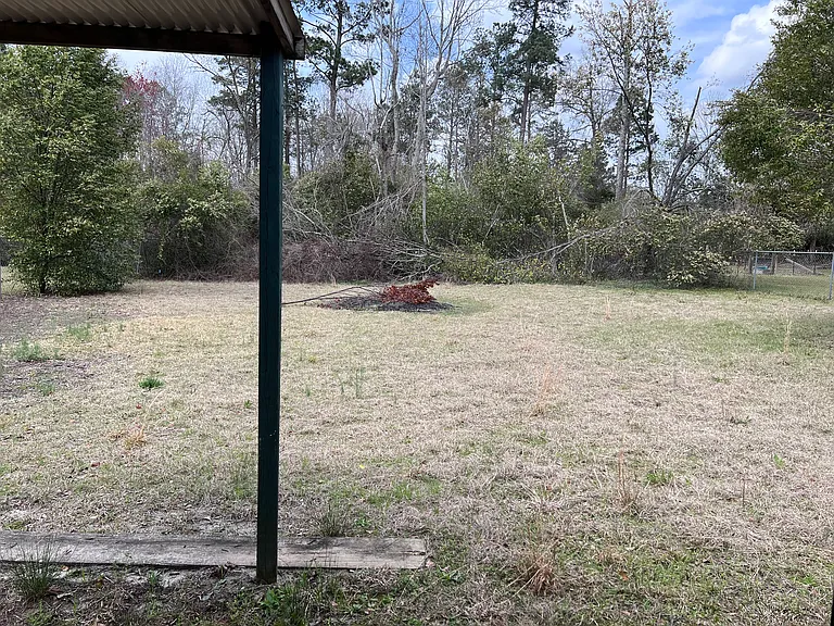 407 Railroad Ave — Photo 15