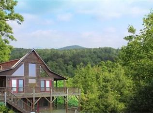 1690 Cardinal Rd, Murphy, NC 28906