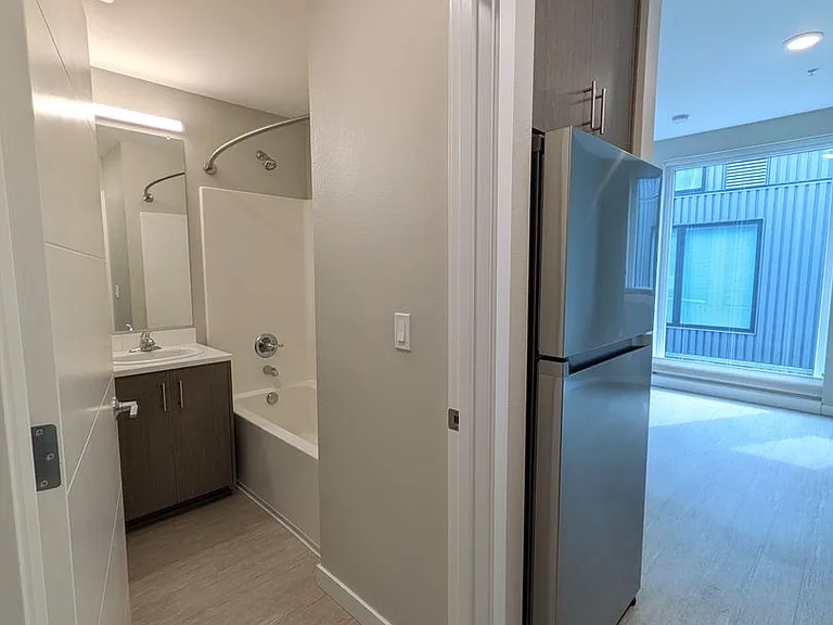 Soleil Apartments — Photo 18
