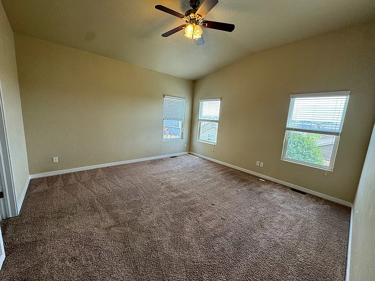 7623 Dutch Loop — Photo 8