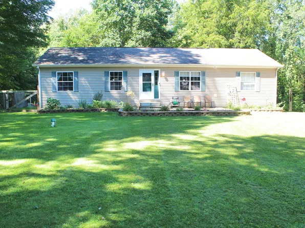 54140 Indian Lake Rd, Dowagiac, MI 49047